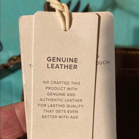 Lucky Brand brown Leather 3 in 1 Crossbody Bag retails for 108.00 dollars - Picture 5 of 16